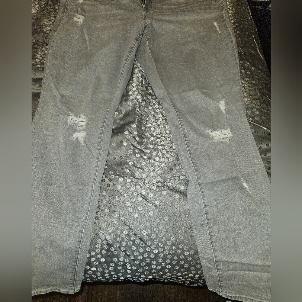 MUST GO!!! Torrid grey distressed jeans size 20T